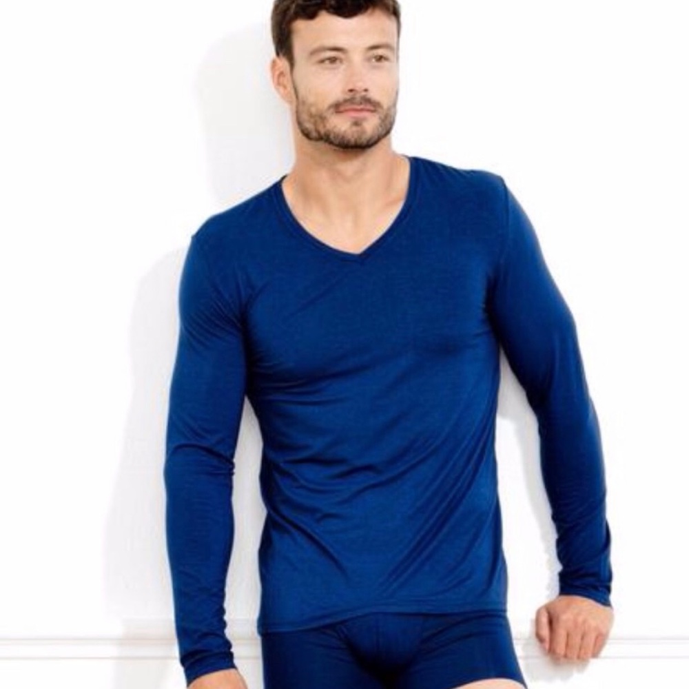 ✨LAST ONE✨Black V-Neck Shirt